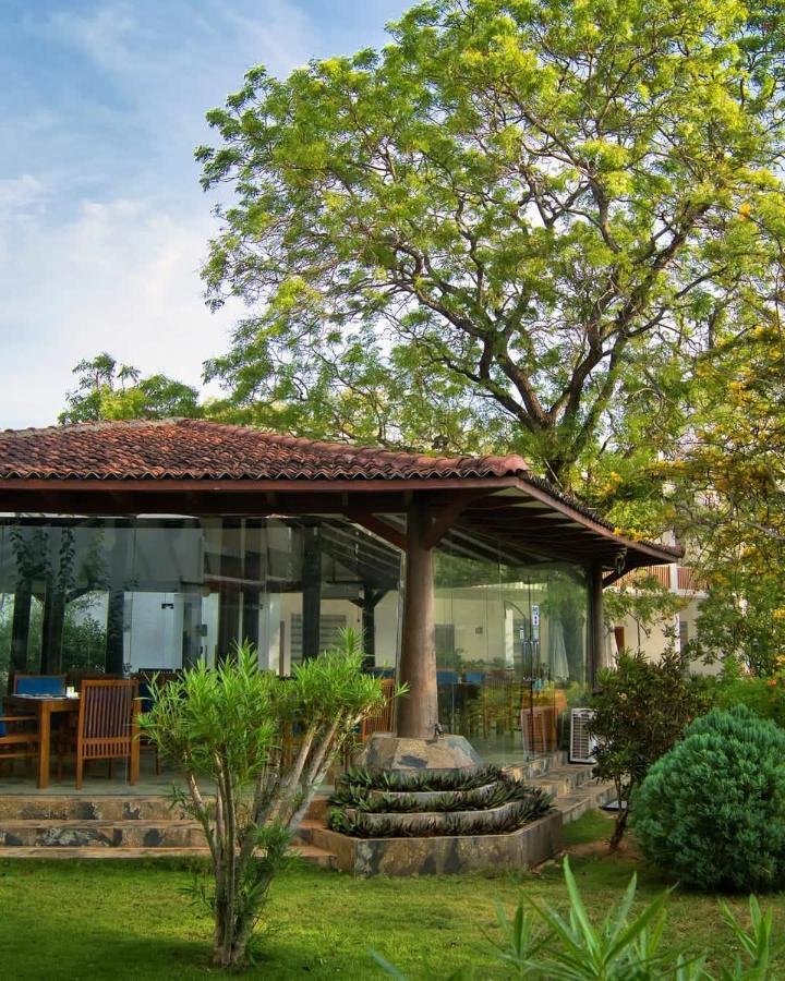 Anantamaa Hotel Trincomalee Exterior photo