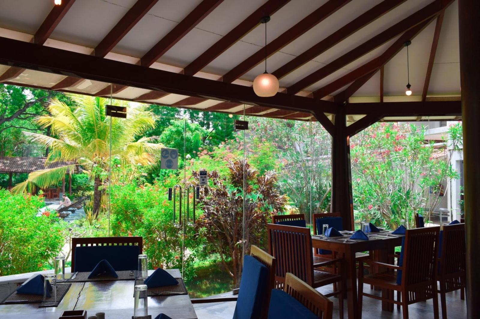 Anantamaa Hotel Trincomalee Exterior photo