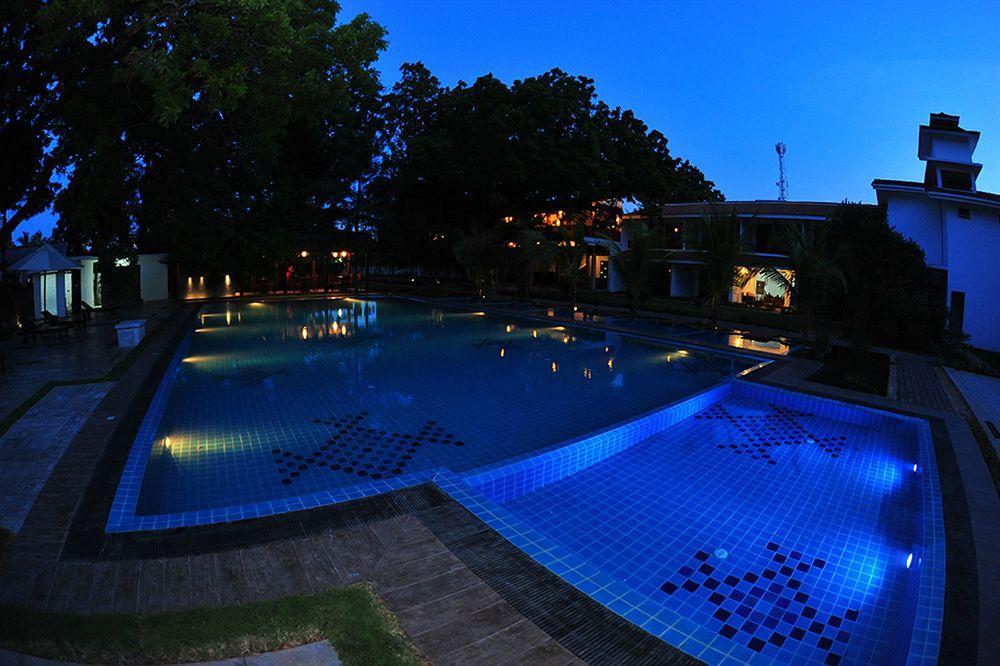 Anantamaa Hotel Trincomalee Exterior photo