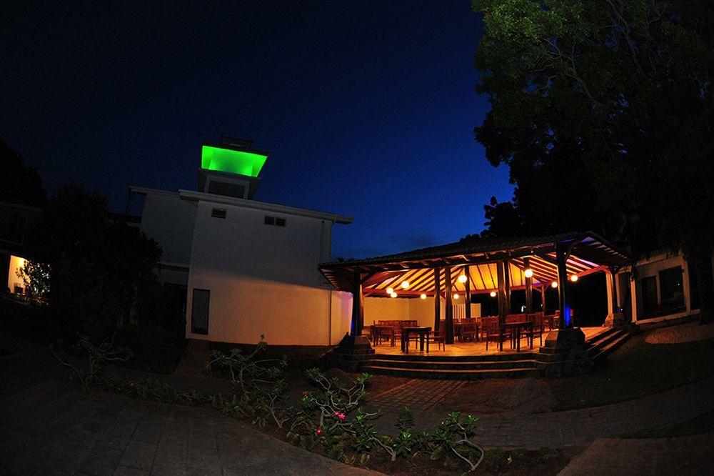 Anantamaa Hotel Trincomalee Exterior photo