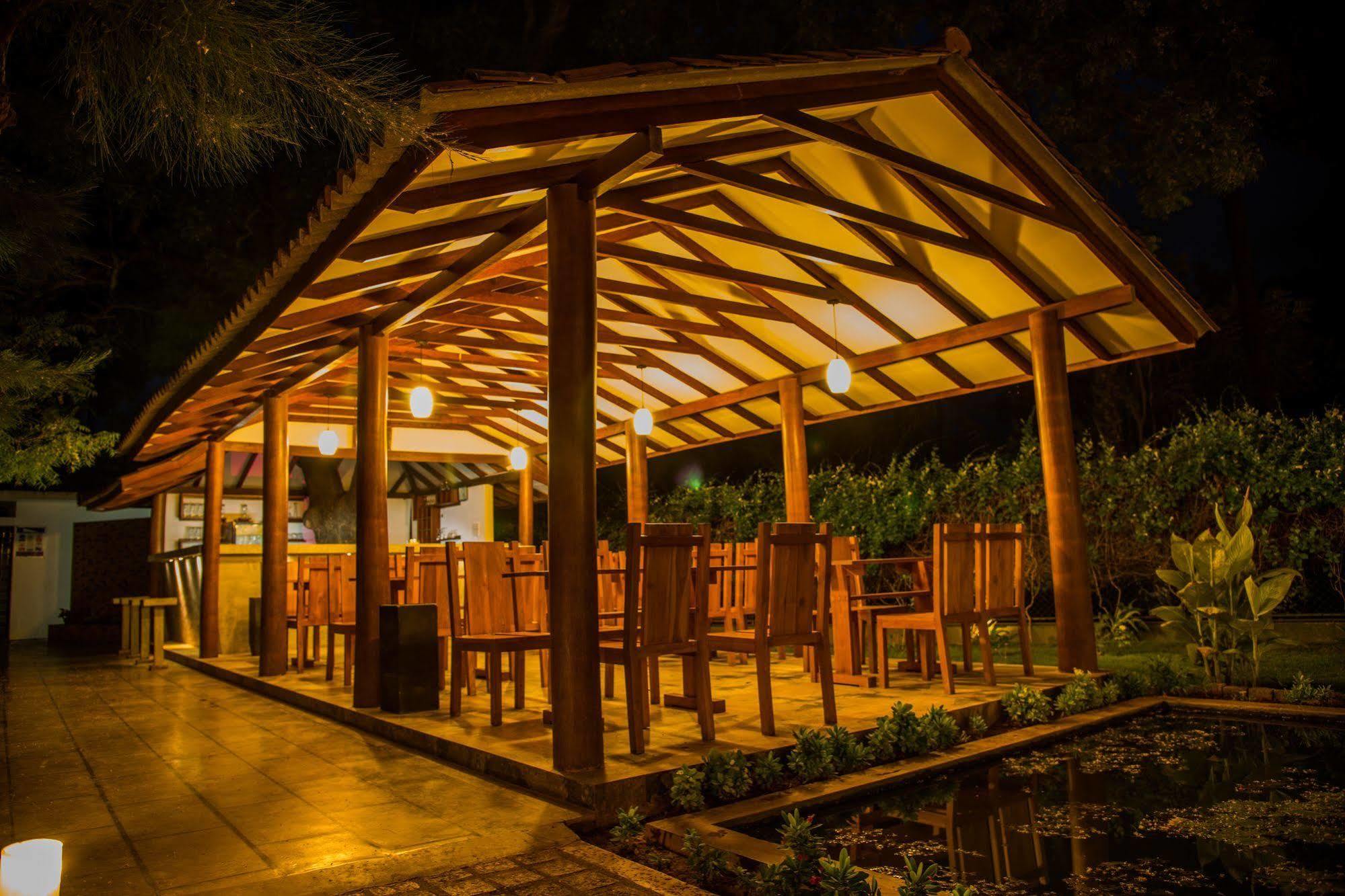 Anantamaa Hotel Trincomalee Exterior photo